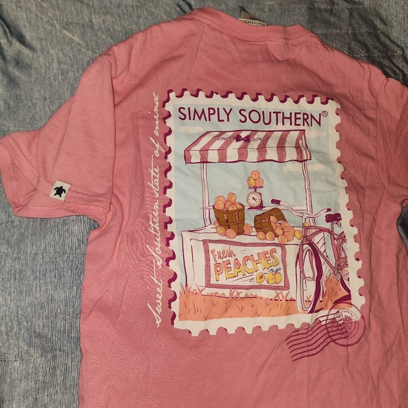 Simply Southern Pink Womens Size Small Fresh Peaches Design - Picture 1 of 8